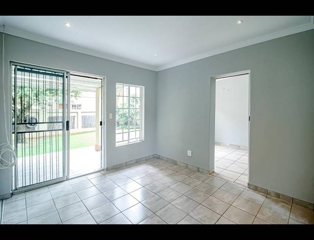 3 BEDROOM TOWNHOUSE FOR SALE IN ANNLIN